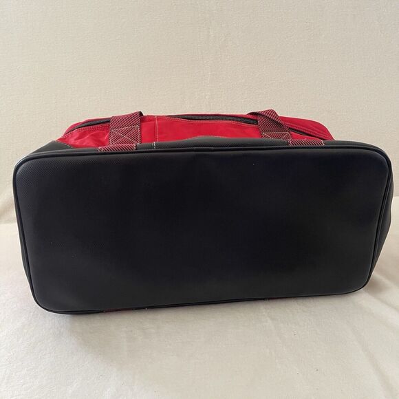 Marlboro Unlimited 90's Red Dual Sided Cooler Duffle Bag Missing Shoulder Strap - Picture 8 of 14
